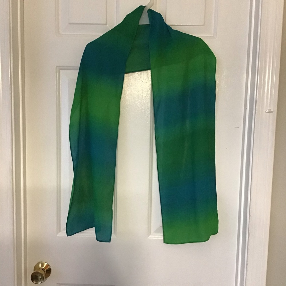 Beautiful Greenish Scarf